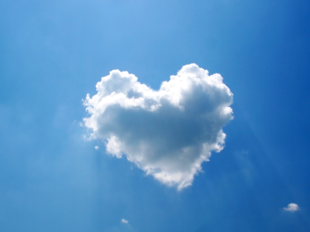 beautiful_heart_cloud.jpg