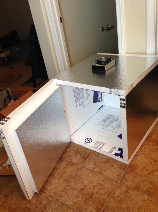 Assembled_Wine_Box_With_door.png