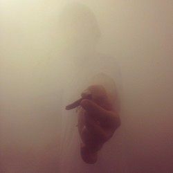 tumblr_ncebspU6aG1tst28no1_250.jpg