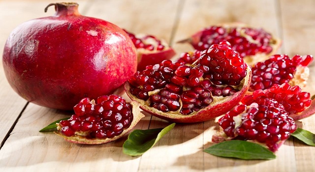 foods-platelets-pomegranate.jpg